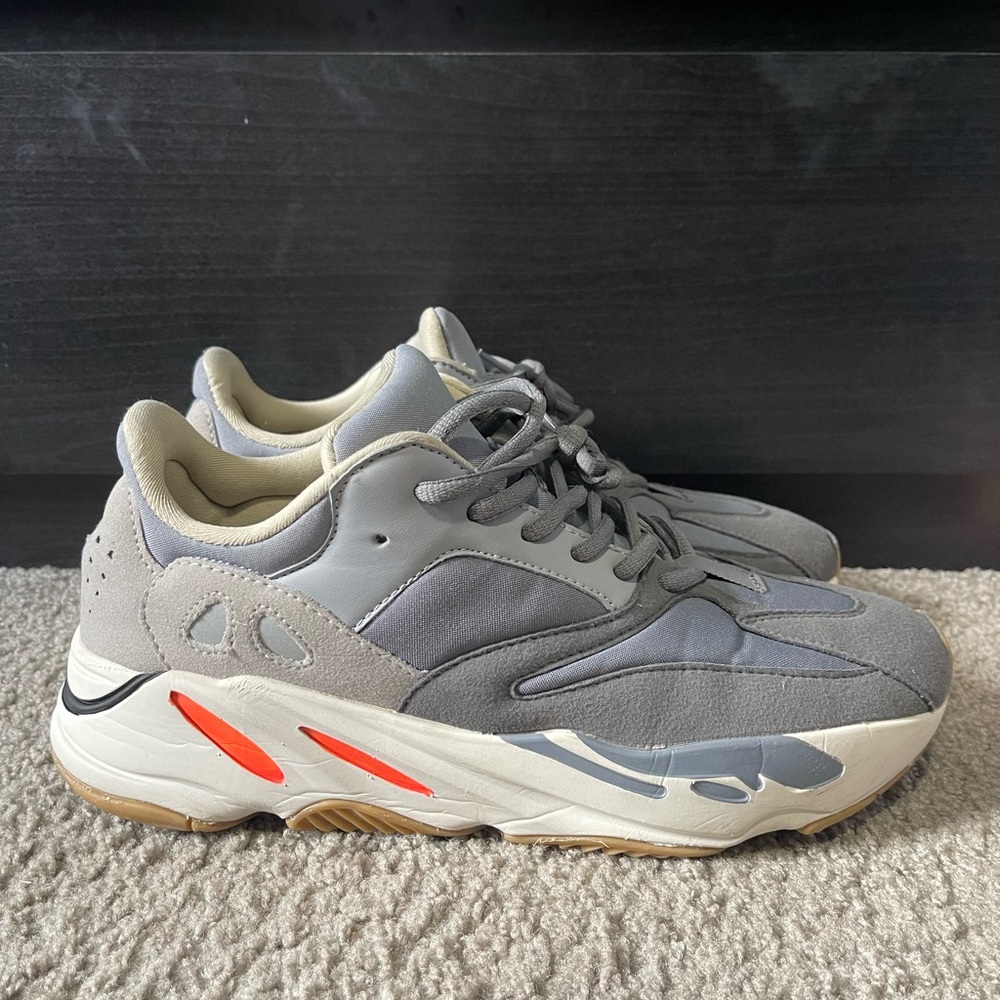 Yeezy 700 “Magnet”